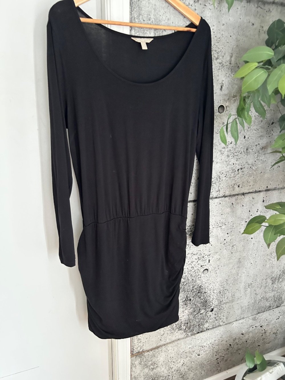 Classic Comfortable Dress you can dress up or down L